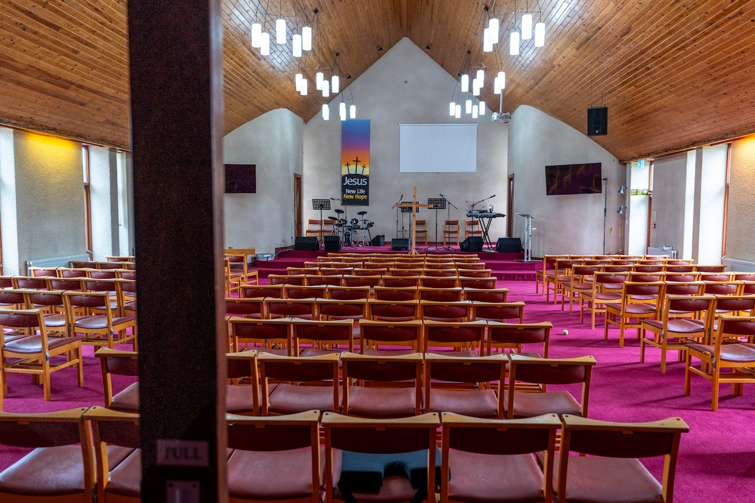 Finding God in a Non-Denominational Community